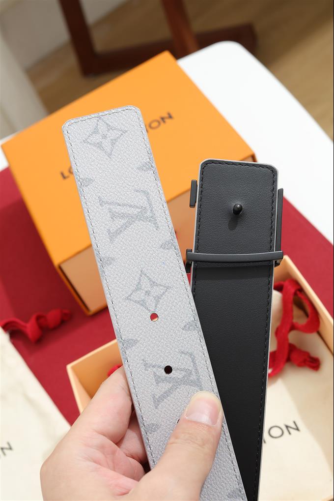 2026818112235822 